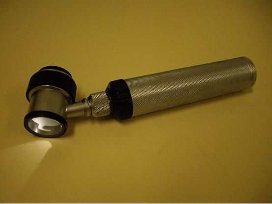 early-versions-of-the-dermascope